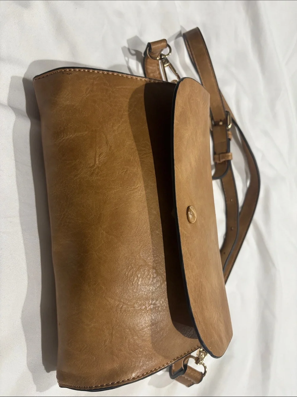 Classic Tan Crossbody Bag - Minimal Leather Shoulder Purse